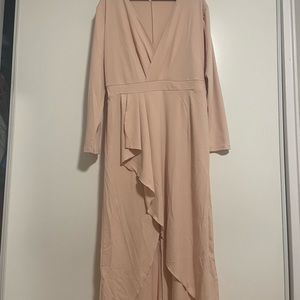 Bought it in lightinthebox, it’s a clear pink. (It came in XXL and I order L)